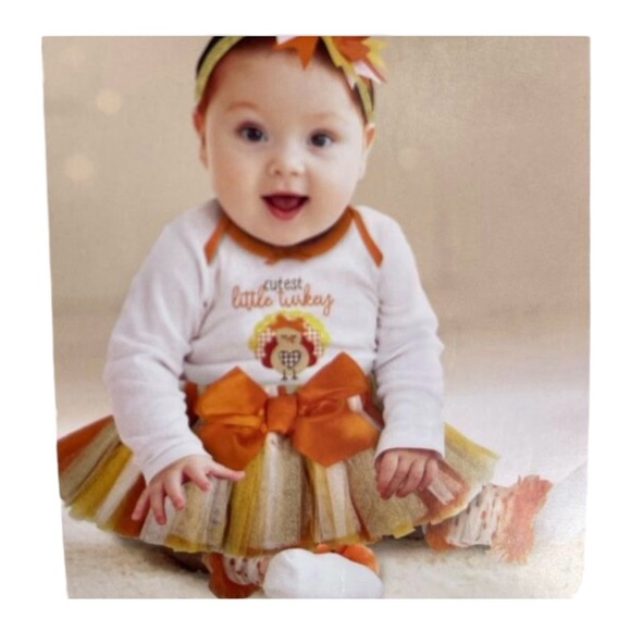 💟Toddler/Baby Girl 3-pc Fall/Thanksgiving Outfit By: Baby Essentials Size: 6M👶 - Picture 4 of 8